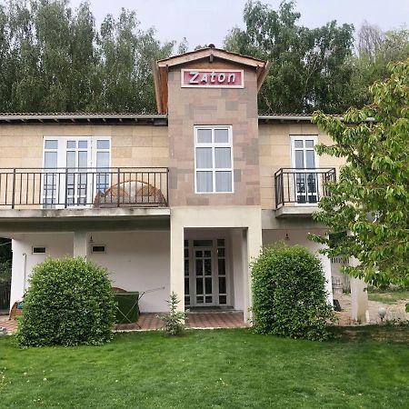 Zaton Guesthouse Tscholponata Exterior foto